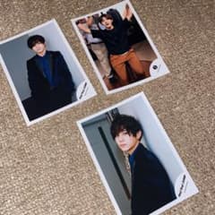 山田涼介　公式写真のサムネイル