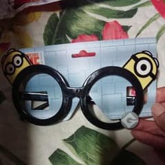 ミニオンメガネのサムネイル