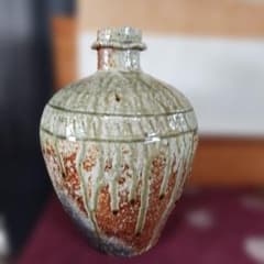 陶器の緑と茶色の瓶 中型のサムネイル