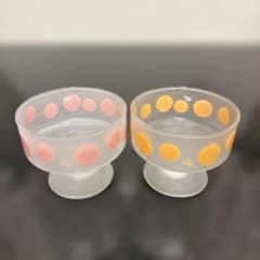 ♥️フロストガラス デザートカップ 2個セット 昭和 レトロ ♥️フロストガラス デザートカップ 2個セット 昭和 レトロ - メルカリ