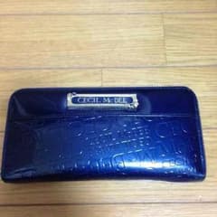 財布 セシルマクビーのサムネイル