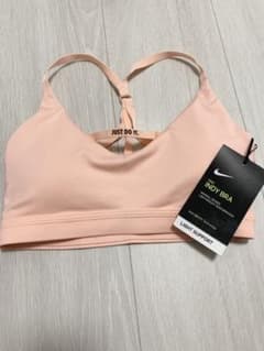 ♡新品未使用タグ付き♡ NIKE ヨガウェアのサムネイル