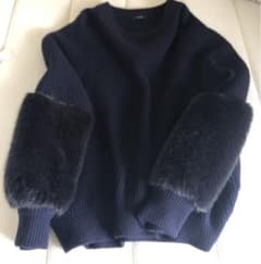 allureville ★ 袖ファー付きセーター★のサムネイル