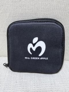 コカコーラMrs. GREEN APPLE カラビナ付きポーチのサムネイル