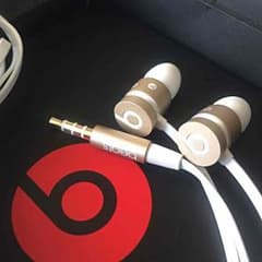 beats イヤホンゴールドのサムネイル