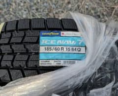 スタッドレスタイヤICENAVI7 185/60R/15 84Q2本のみ - メルカリ