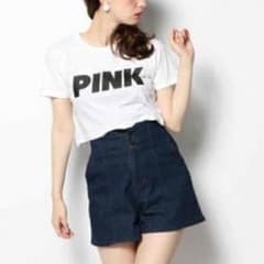 ほぼ新品❤️emoda pinkTシャツのサムネイル