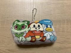 ポケモン 　クッションキーホルダー(ニャオハ ホゲータ クワッス)のサムネイル