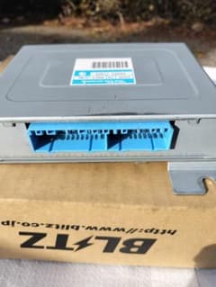 KV KS サンバーバン　エンジンコンピューターのサムネイル