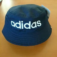 ひろみ様専用！新品adidas帽子バケットハットのサムネイル