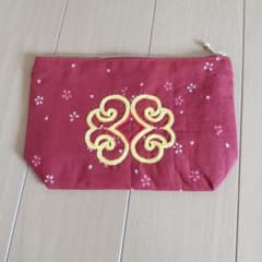 アイヌ刺繍 ポーチのサムネイル