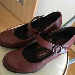ゆう様専用。リゲッタ ストラップパンプスのサムネイル