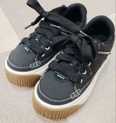UGG　スニーカー　厚底のサムネイル