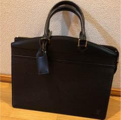 ルイヴィトン エピ ブラックのサムネイル