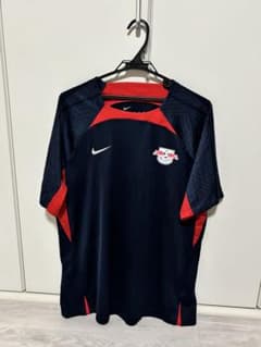 M*n様 NIKE RBライプツィヒ サッカーシャツ XLのサムネイル