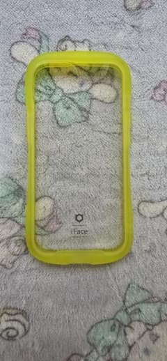 iFace イエロー　iPhone13のサムネイル