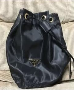 新品 プラダ 巾着ポーチ コスメポーチ 化粧ポーチ 黒のサムネイル