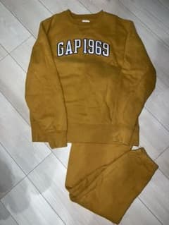 GAP セットアップ　スウェット　本日限りの値下げのサムネイル