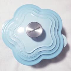 LE CREUSET ルクルーゼ ココットフルール 水色 両手鍋 花形 限定色 LE CREUSET ルクルーゼ ココットフルール 水色 両手鍋 花形 限定色