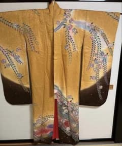 振袖 絞り 藤の花 からし色 - メルカリ