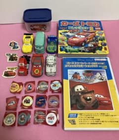 カーズ　トミカ　DVD 本　シールのサムネイル