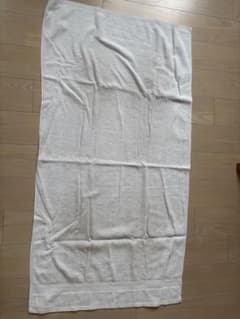 화이트 목욕 타월 약 70cm x 140cm 스트라이프