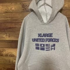 X-LARGE　パーカー　フーディー　メンズ　ロゴのサムネイル
