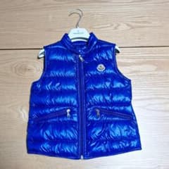 MONCLER ダウンベスト 青 収納袋付き - メルカリ