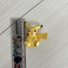 平成　レトロ　ピカチュウ フィギュア