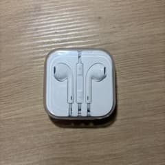 Apple EarPods ホワイト 付属ケース付きのサムネイル