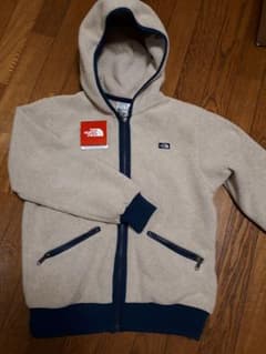 ももねえさん様専用　THE　NORTHFACE フリースパーカーのサムネイル