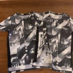 美品！NIKEナイキ　ドライフィット　Tシャツ160センチ　2着です！のサムネイル