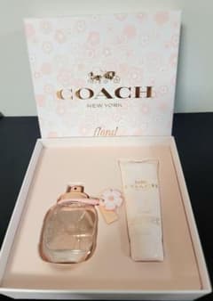 ✡️未使用 COACH (コーチ) オードパルファム⁄ボディローションセットのサムネイル