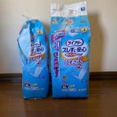 ズレずに安心パット40枚入り紙パンツ用うすさ約1/2のサムネイル