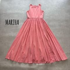 【美品】 マリハ 近年モデル マキシ丈ノースリーブワンピース 洗える 美品】 マリハ 近年モデル マキシ丈ノースリーブワンピース 洗える