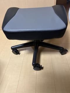 AKRACING フットレスト　中古品のサムネイル