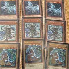 青眼の亜白龍、青き眼の賢士、青眼の白龍のサムネイル