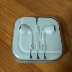 iPhone　Apple正規品イヤホンのサムネイル