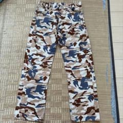 BEAMS カモフラージュ柄 パンツのサムネイル