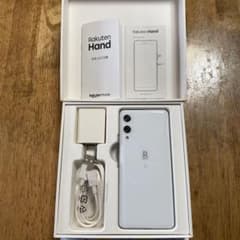 Rakuten Hand 4G P710 ホワイト 本体 - メルカリ