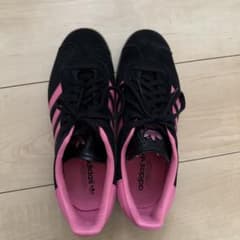 adidas GAZELLE ブラック×ピンク スニーカーのサムネイル
