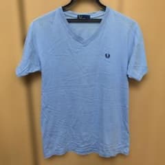 FRED PERRY Vネック Tシャツ ブルーMのサムネイル