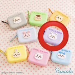 こ*☆様 ちいかわ　シリコンポーチ&缶バッチ　モモンガのサムネイル