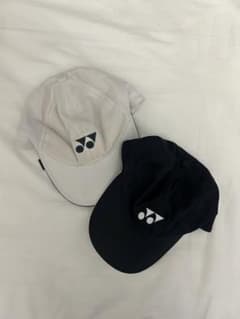 YONEX テニスキャップ ホワイトとブラックのサムネイル