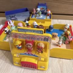 【廃盤】アンパンマン ミュージアムバス フィギュアセット【レア】のサムネイル