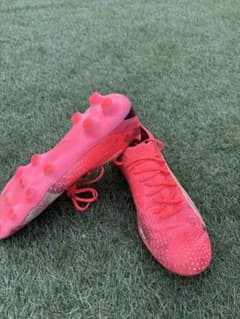 PUMA サッカースパイク　ウルトラのサムネイル
