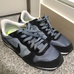 ナイキ レトロ スニーカーのサムネイル