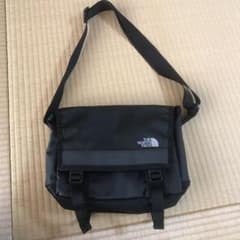 ノースフェイス　ショルダーバッグのサムネイル