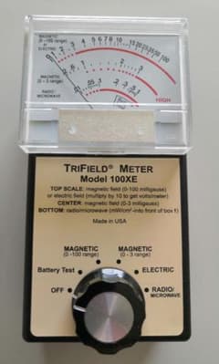 【きょん様専用】電磁波測定器 TriField meterのサムネイル