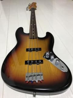 Fender JB62-FL フェンダージャパン　フレットレスベースのサムネイル